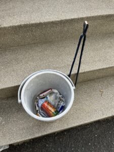 贅沢な物足りなさ──今朝の歩道ゴミ拾い #120