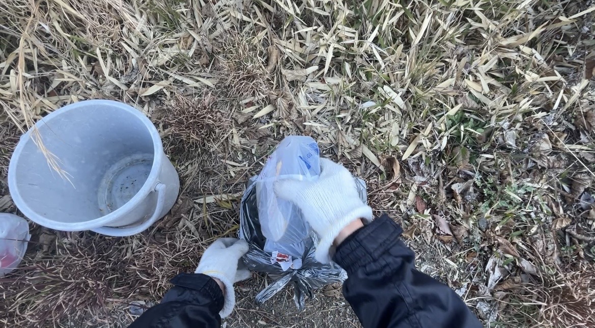 【地域清掃活動】春の陽気の中で歩道ゴミ拾い&川のゴミ袋を開封 #157